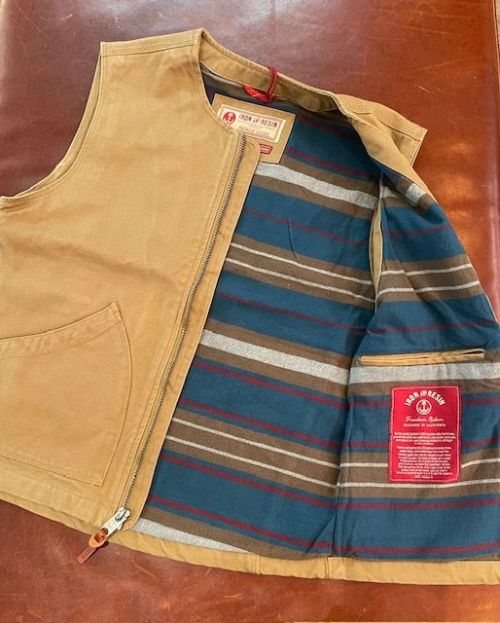 Iron & Resin Highland Vest Beige - Kings & Queens