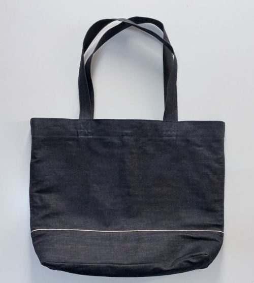 Lee Lee 101 Tote Bag - Kings & Queens