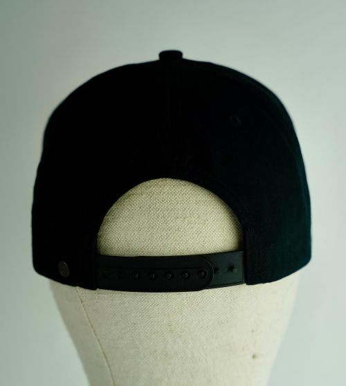 Iron & Resin Freedom Hat - Kings & Queens