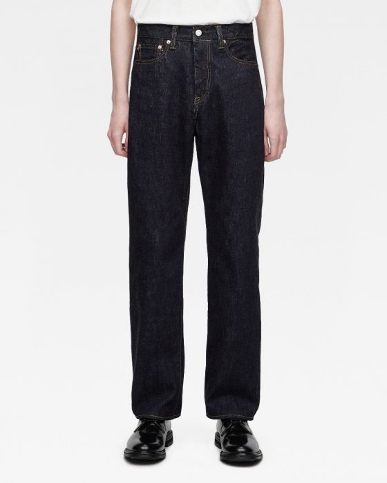 #100 Classic Straight Fit 15.7oz