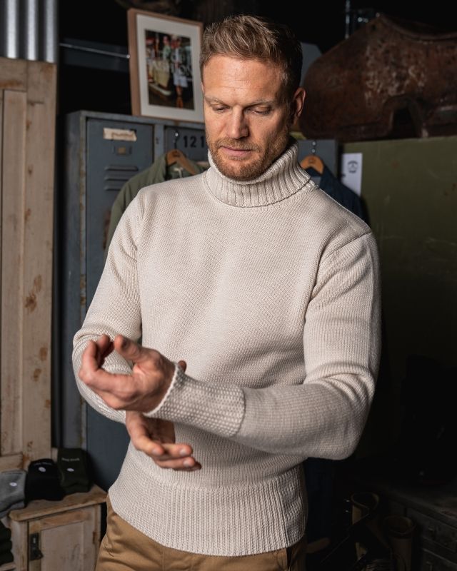 1941 Turtle Neck Knitwear Ecru