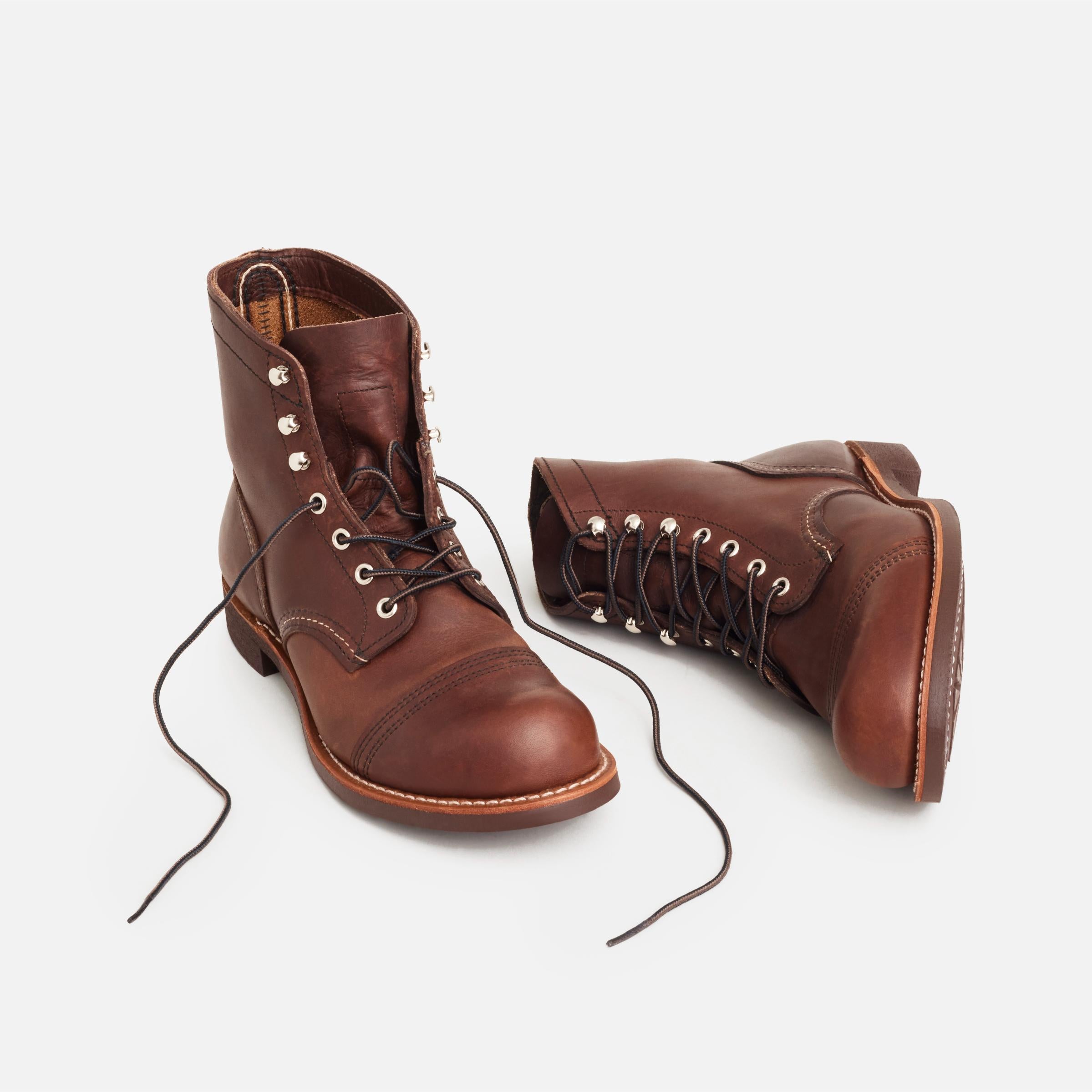 8111 Iron Ranger Amber Harness Boots