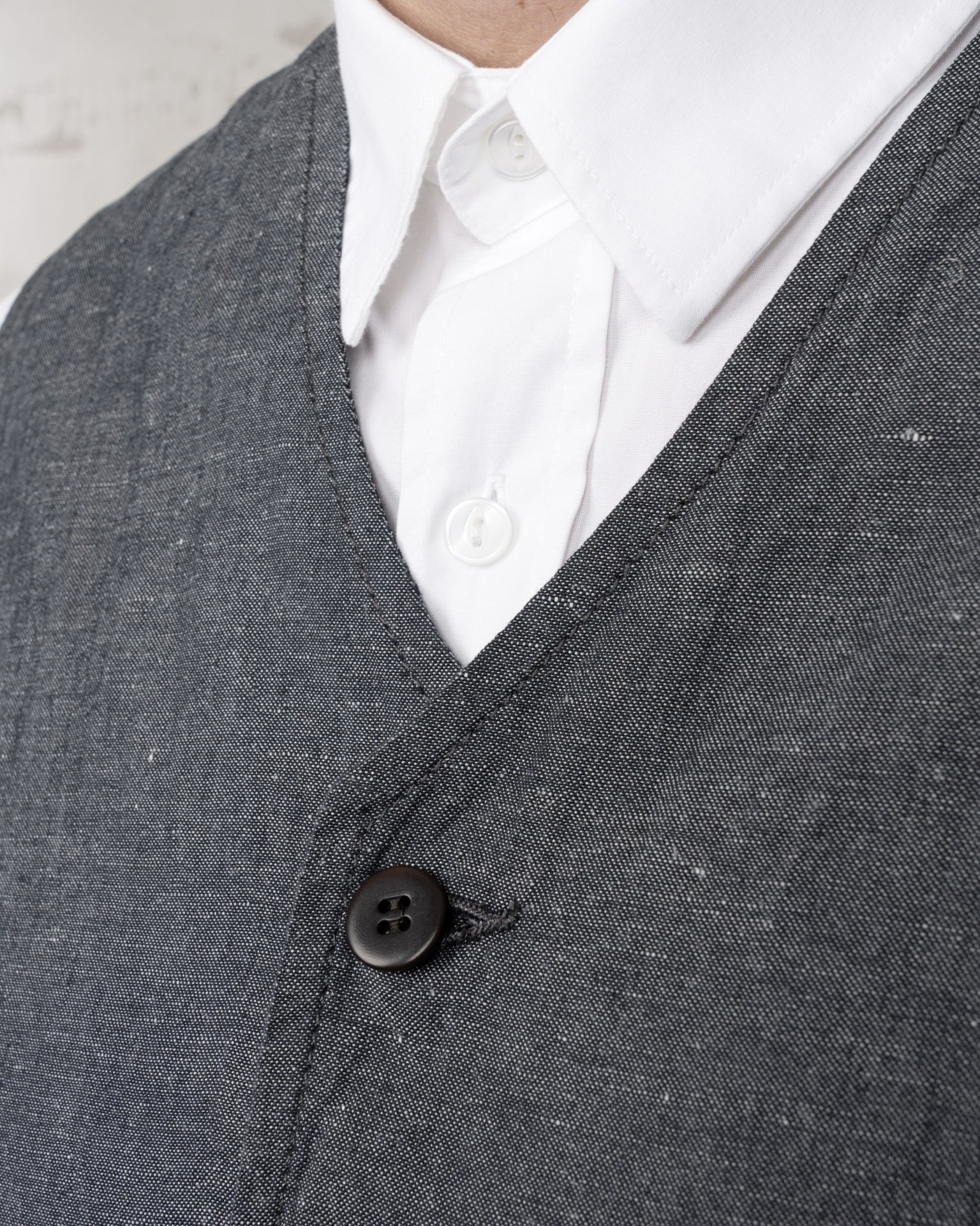 1905 Hauler Vest Smoke Grey