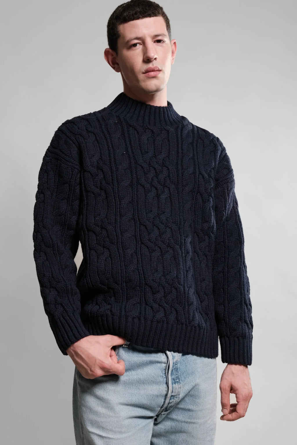 Ohannes Round Neck Navy